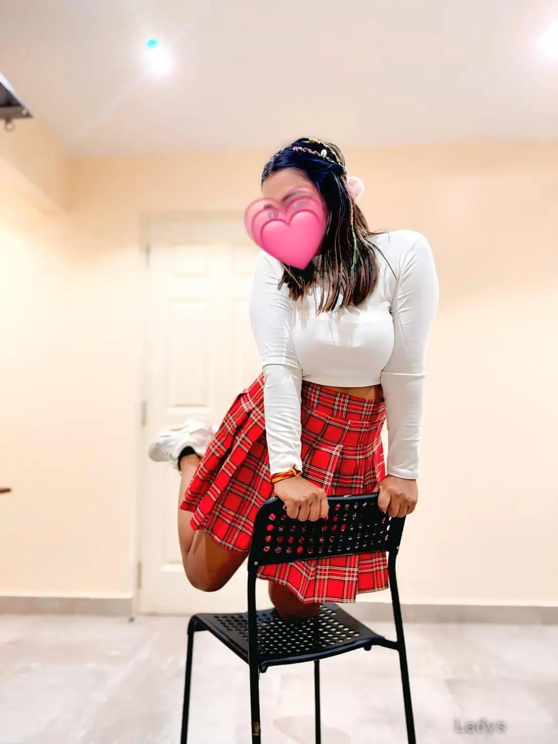 Henika (28) – Call Girl & Independent Escort Service in Varanasi - Gallery Photo 5