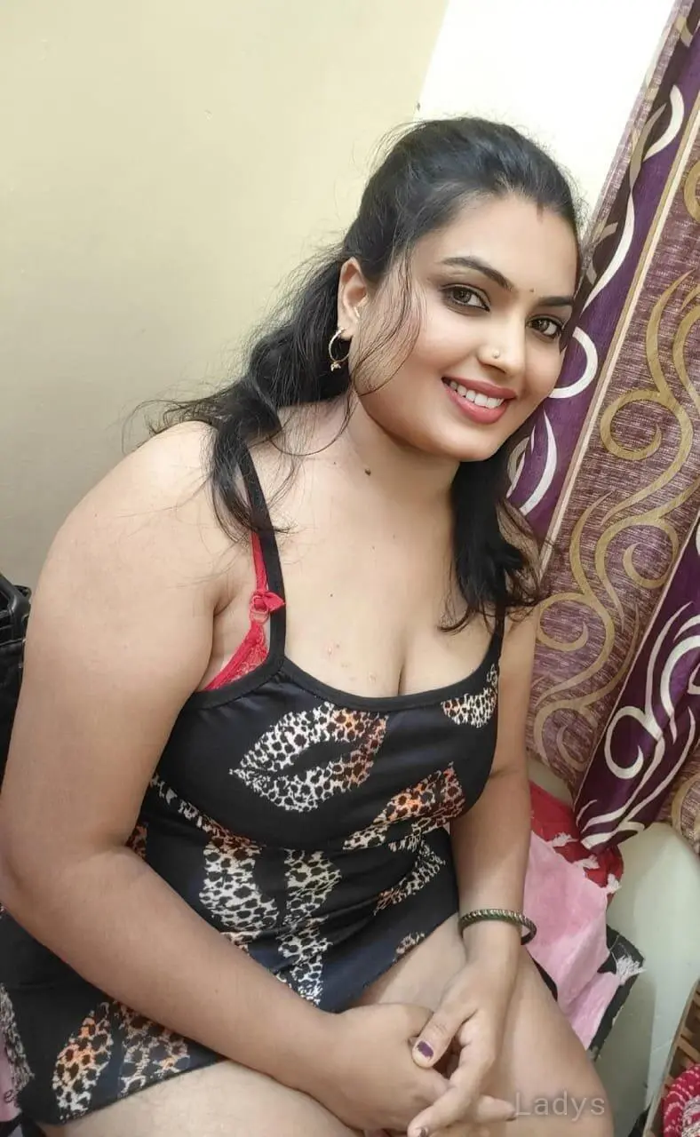 Mature (23) – Call Girl & Independent Escort Service in Vellore - Gallery Photo 2