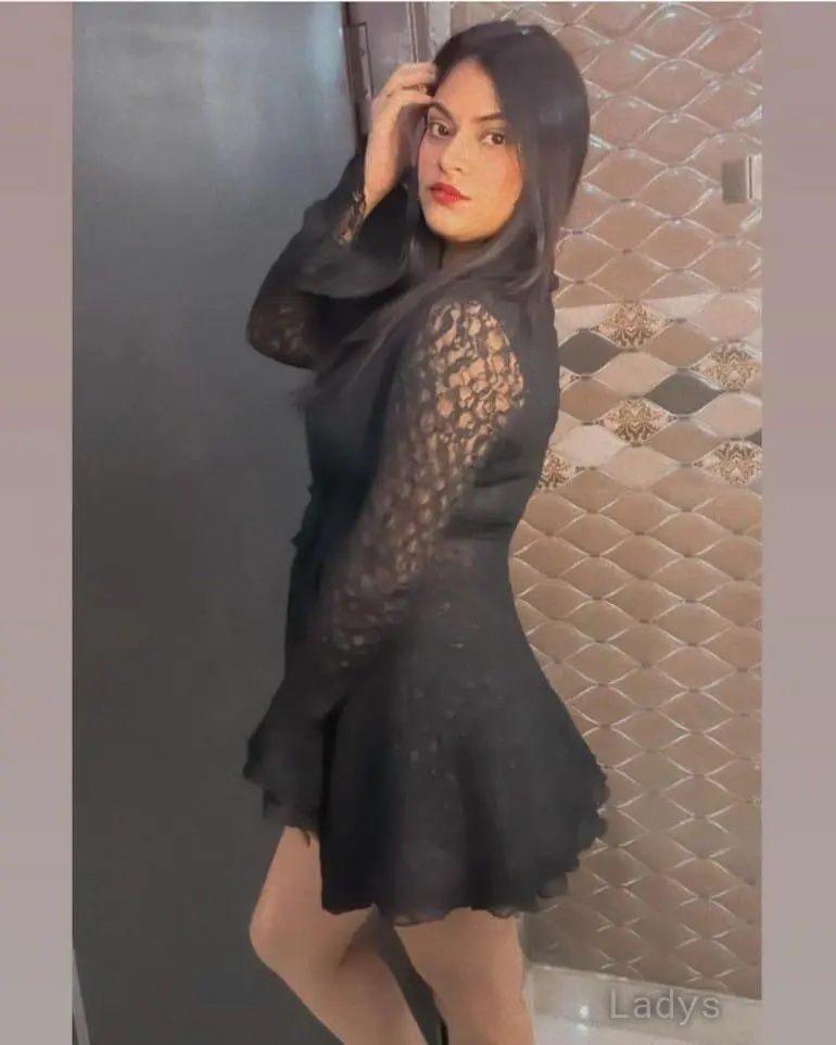 Kavya (22) – Call Girl & Independent Escort Service in Vellore - Gallery Photo 4