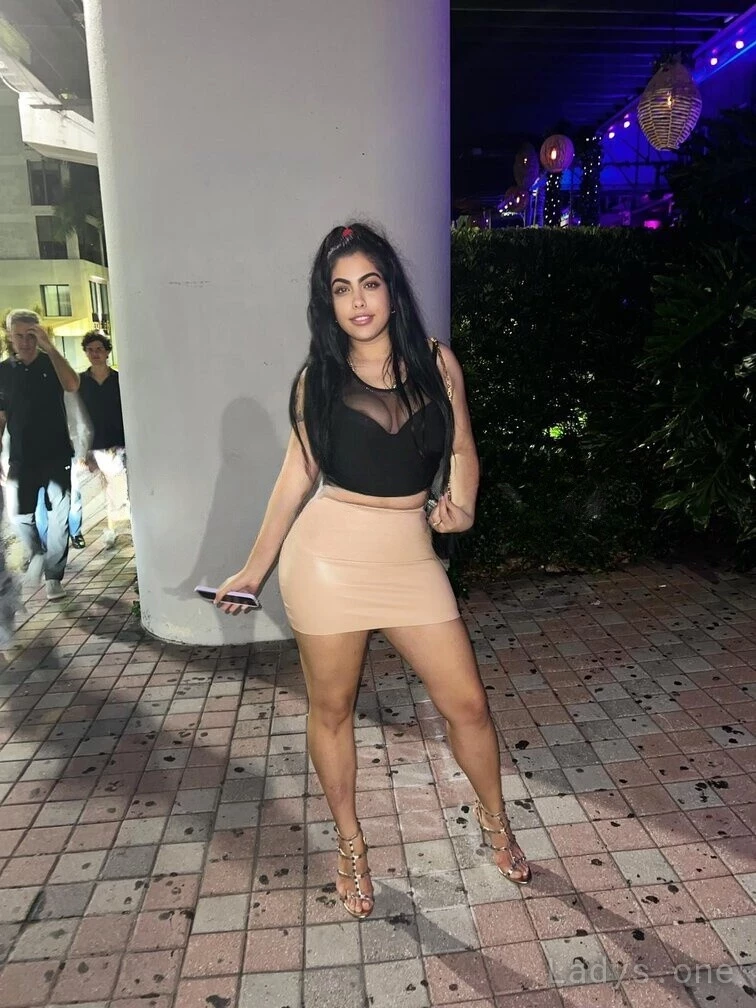 Valeria (21) – Call Girl & Independent Escort Service in Vermont Square - Gallery Photo 5