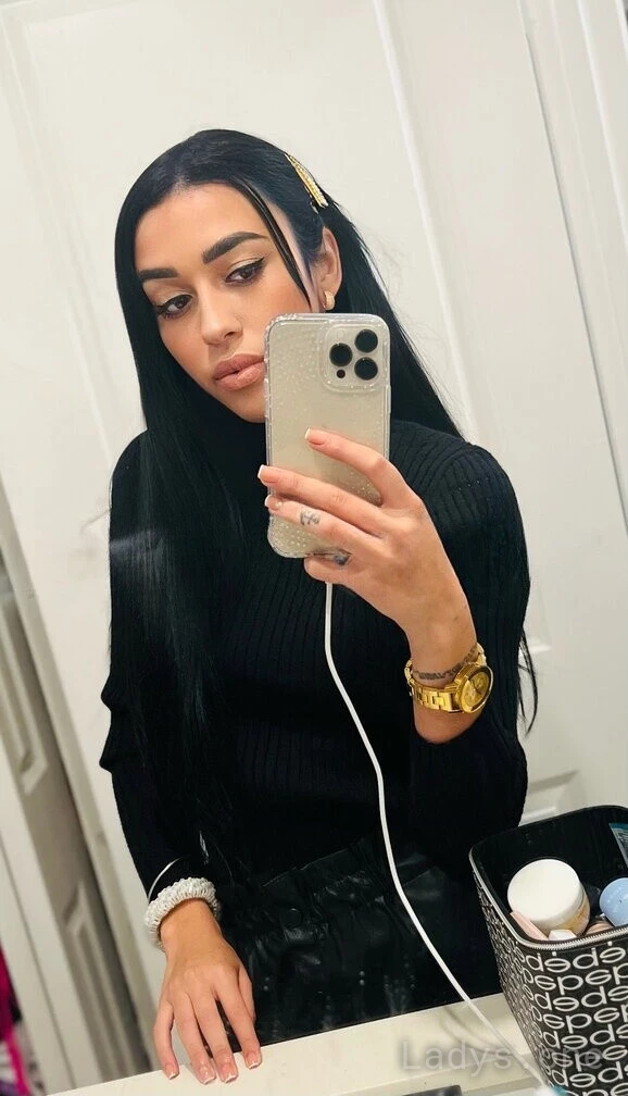 Camila Montero (21) – Call Girl & Independent Escort Service in Victoria - Gallery Photo 3