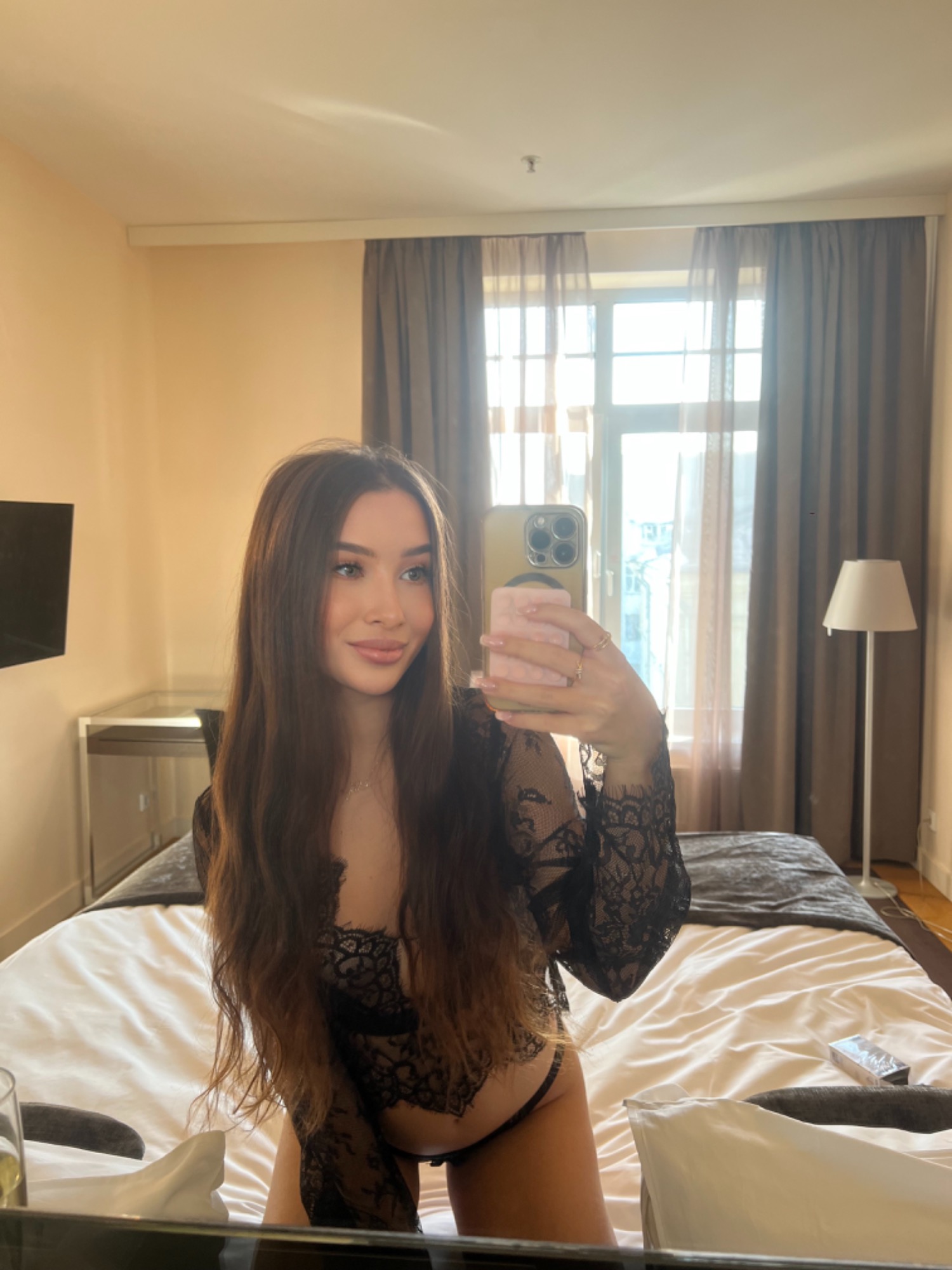 Ann (18) – Call Girl & Independent Escort Service in Vienna - Gallery Photo 8