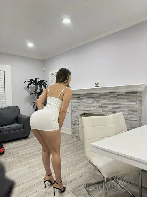 Lucia (26) – Call Girl & Independent Escort Service in Vilnius - Gallery Photo 4
