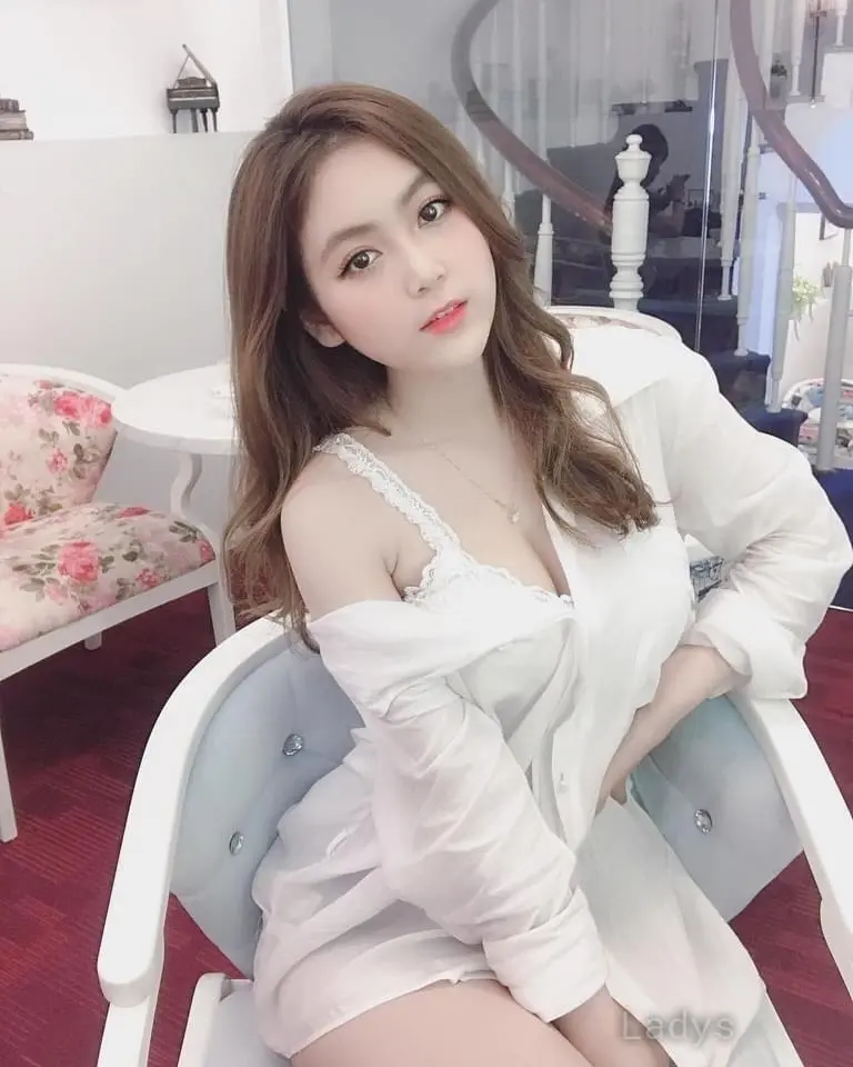 Midu (24) – Call Girl & Independent Escort Service in Vinh - Gallery Photo 5
