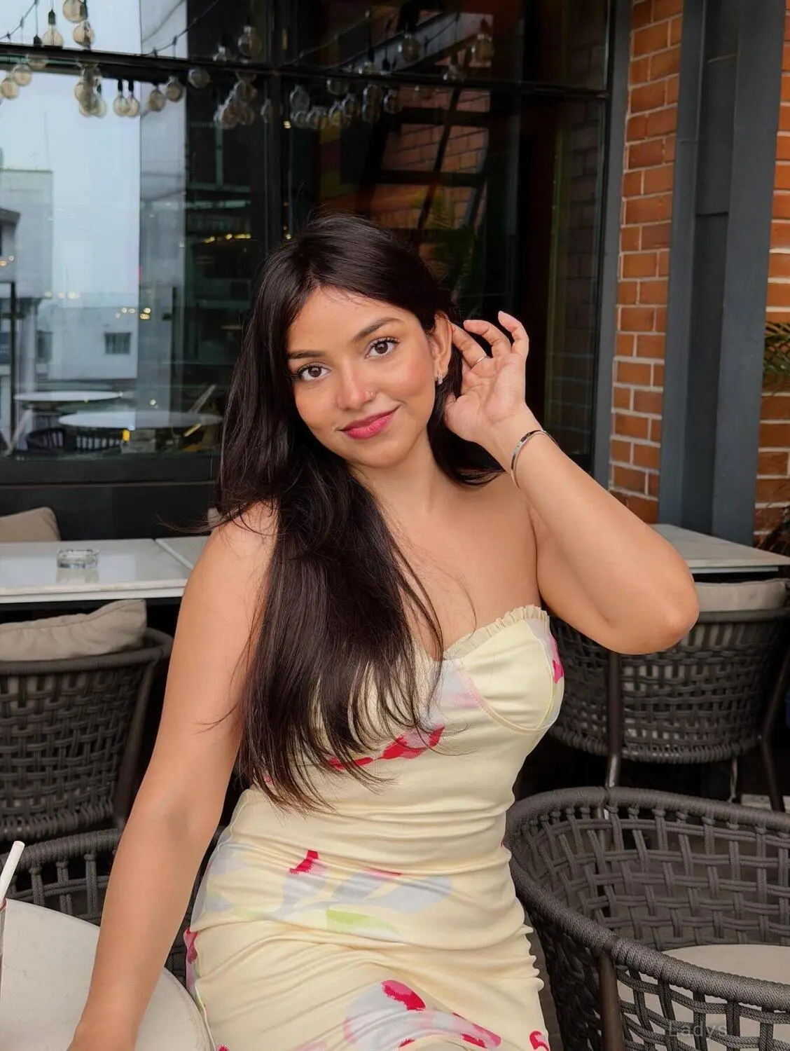 Yogita (23) – Call Girl & Independent Escort Service in Visakhapatnam - Gallery Photo 3
