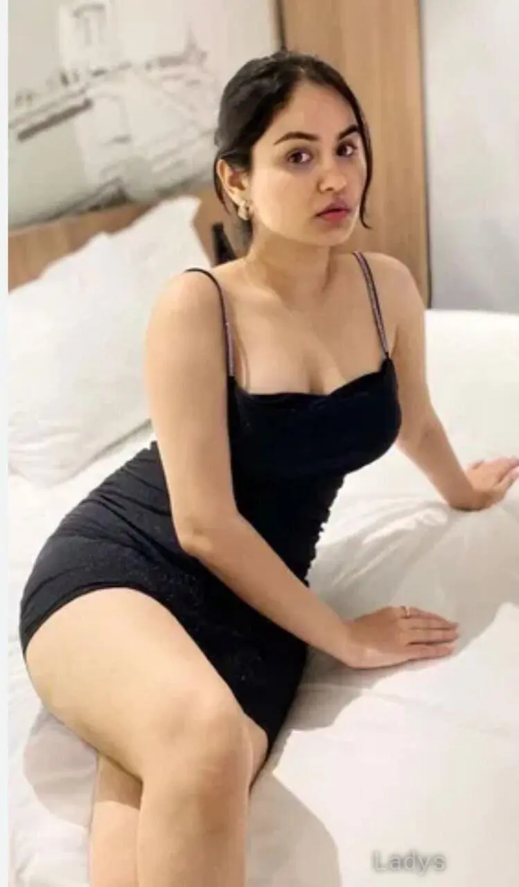 Neelam (24) – Call Girl & Independent Escort Service in Visakhapatnam - Gallery Photo 2