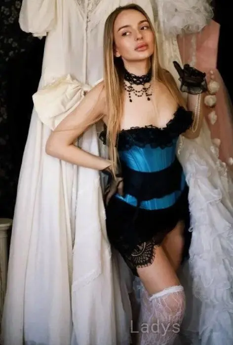 Julia (24) – Call Girl & Independent Escort Service in Vlora - Gallery Photo 5