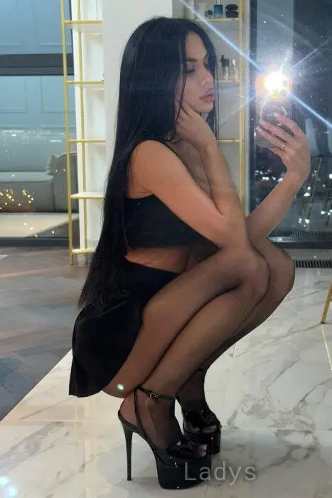 Anita (28) – Call Girl & Independent Escort Service in Volos - Gallery Photo 2