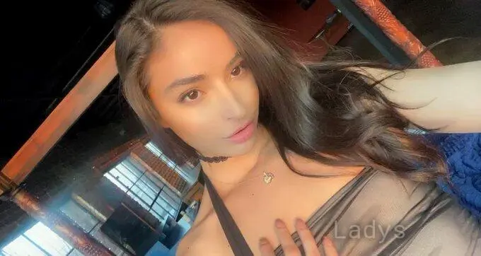 Rosalie (25) – Call Girl & Independent Escort Service in Évry - Gallery Photo 6