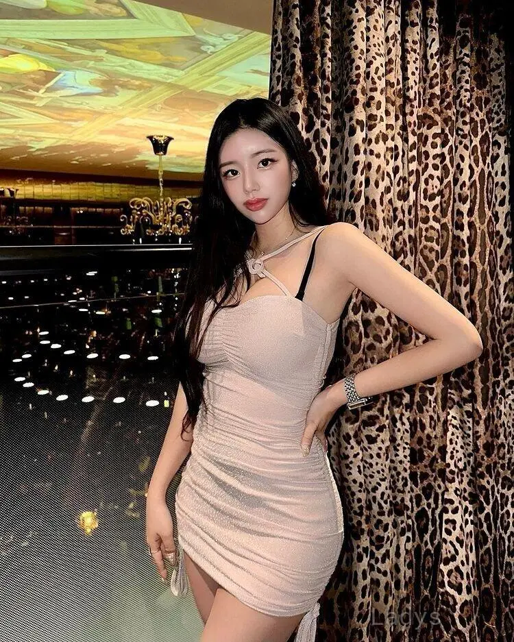Hotgirl (24) – Call Girl & Independent Escort Service in Wanzhou - Gallery Photo 5