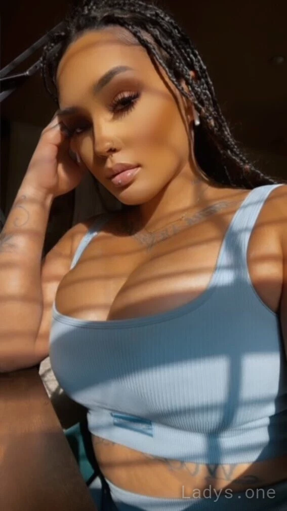 Malani (28) – Call Girl & Independent Escort Service in Warwick - Gallery Photo 4
