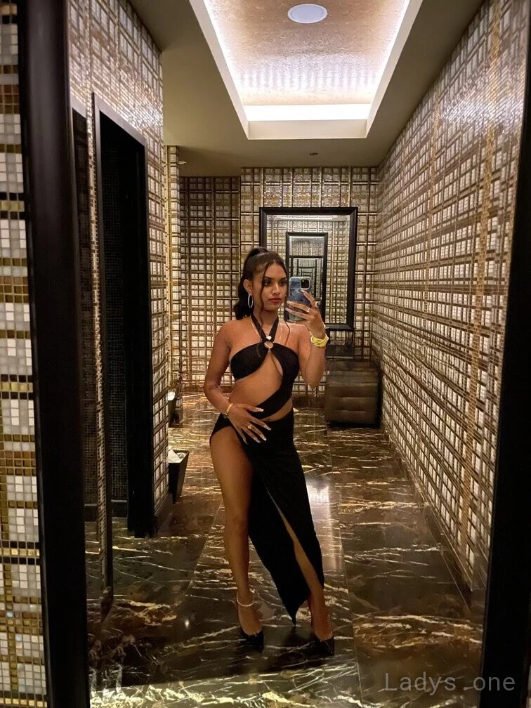 Nicole (21) – Call Girl & Independent Escort Service in Warwick - Gallery Photo 3