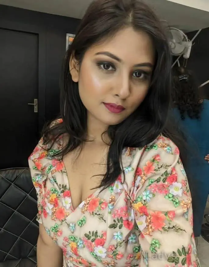 Divya (22) – Call Girl & Independent Escort Service in Weligama - Gallery Photo 4