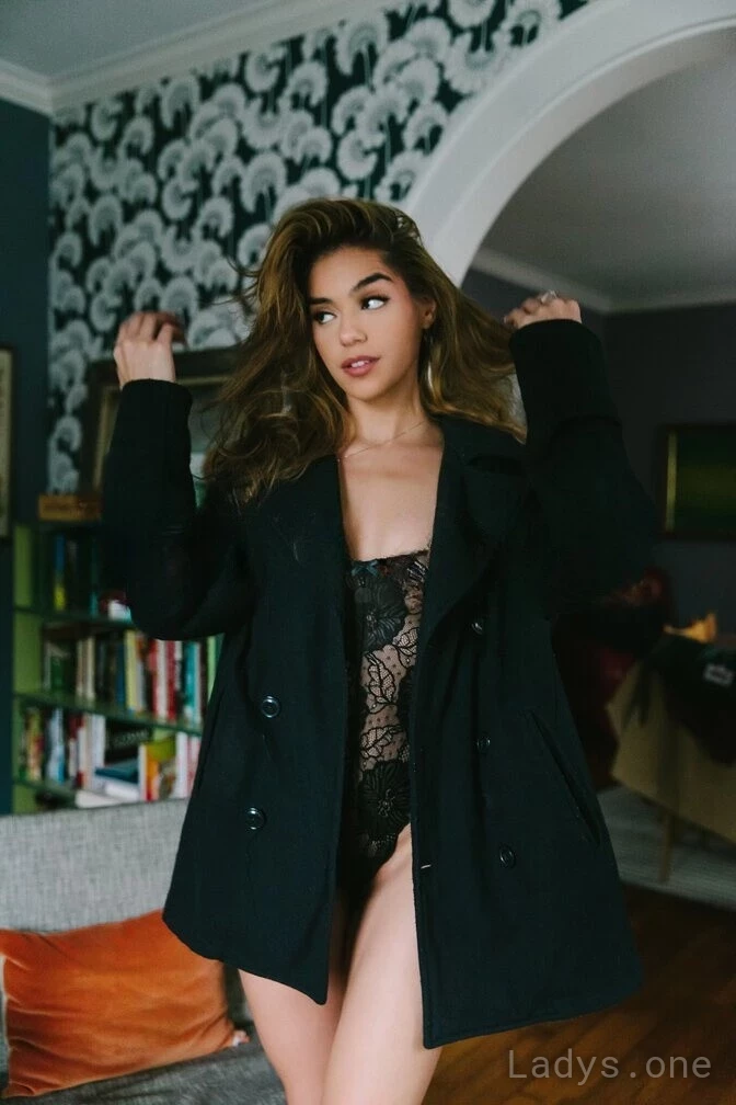 Athena (22) – Call Girl & Independent Escort Service in Westminster - Gallery Photo 3