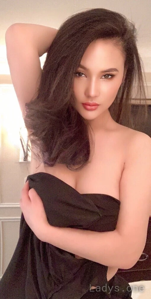 Elena (24) – Call Girl & Independent Escort Service in Westminster - Gallery Photo 3