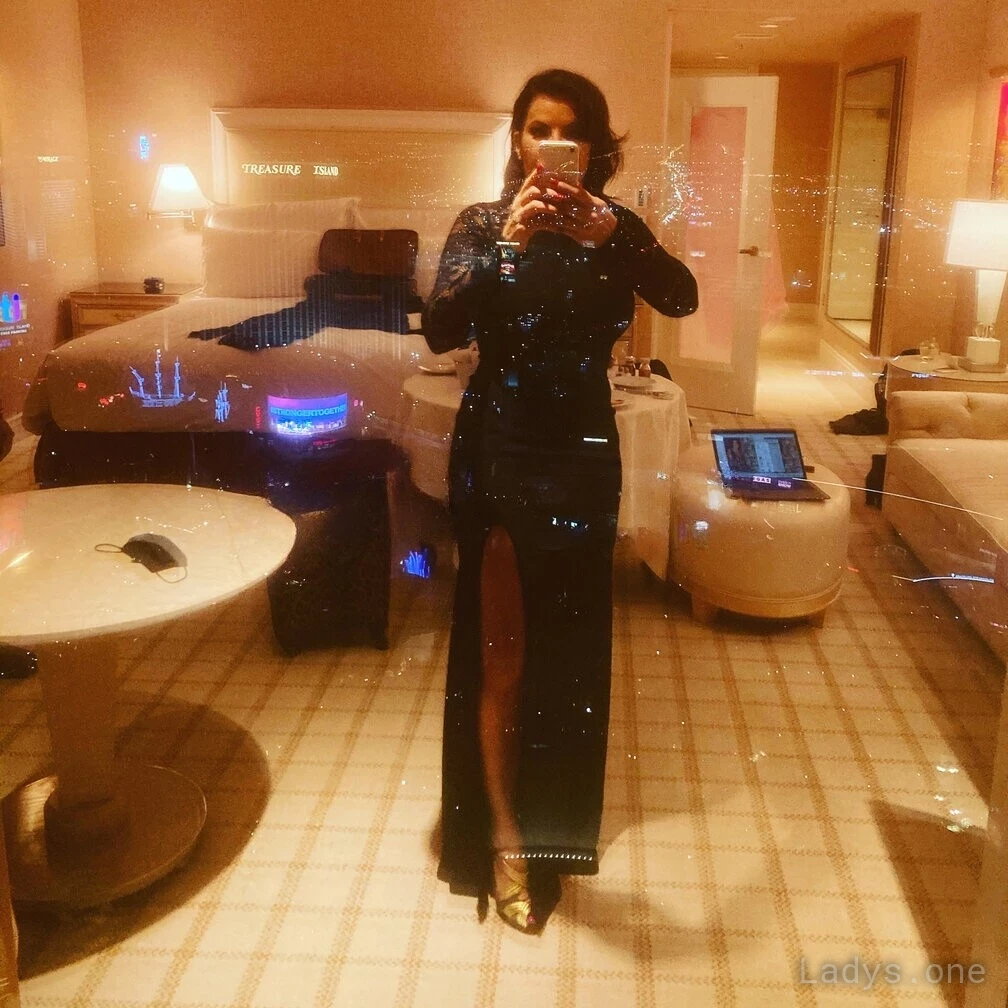 Larey (43) – Call Girl & Independent Escort Service in Wheeling - Gallery Photo 4