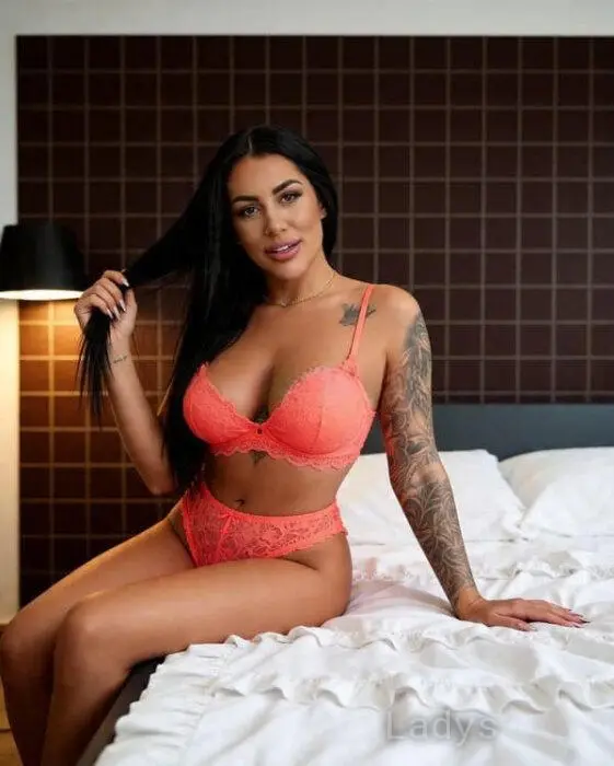 Vania (28) – Call Girl & Independent Escort Service in Wiener Neustadt - Gallery Photo 5