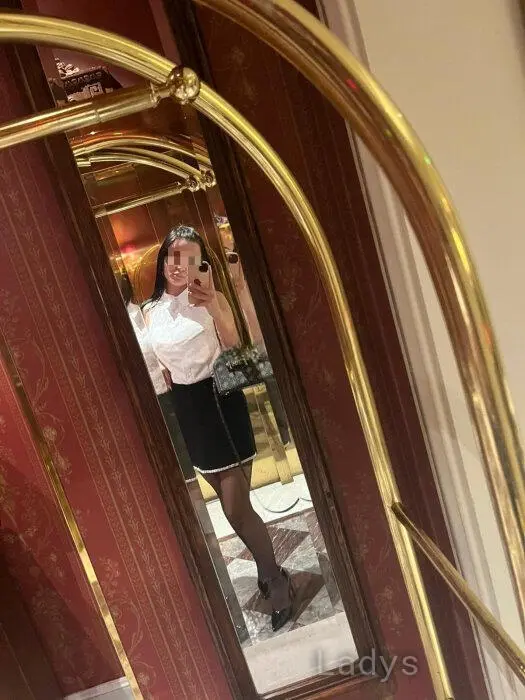 Louisa (21) – Call Girl & Independent Escort Service in Wiener Neustadt - Gallery Photo 2