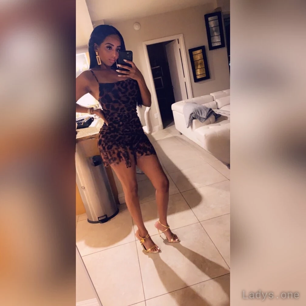 Zara (24) – Call Girl & Independent Escort Service in Williston - Gallery Photo 3