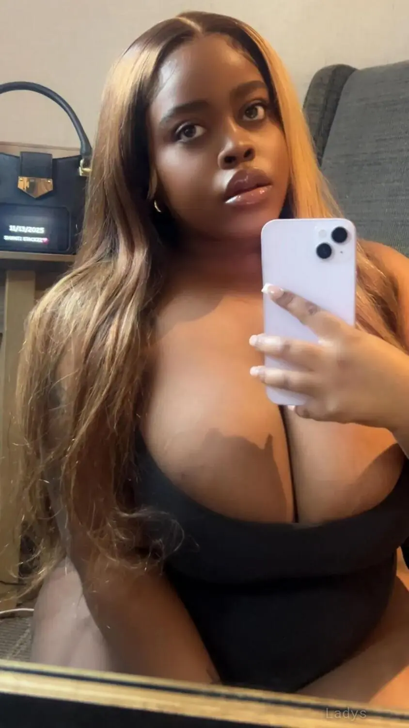 Shanti Stackzz (24) – Call Girl & Independent Escort Service in Winnipeg - Gallery Photo 3