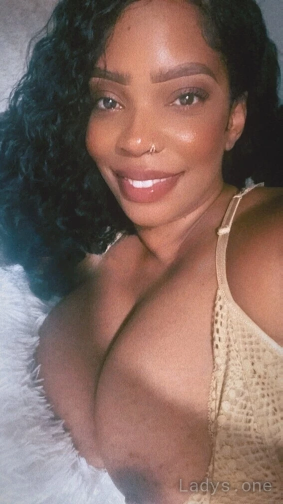 Monique Dayy (33) – Call Girl & Independent Escort Service in Woonsocket - Gallery Photo 4