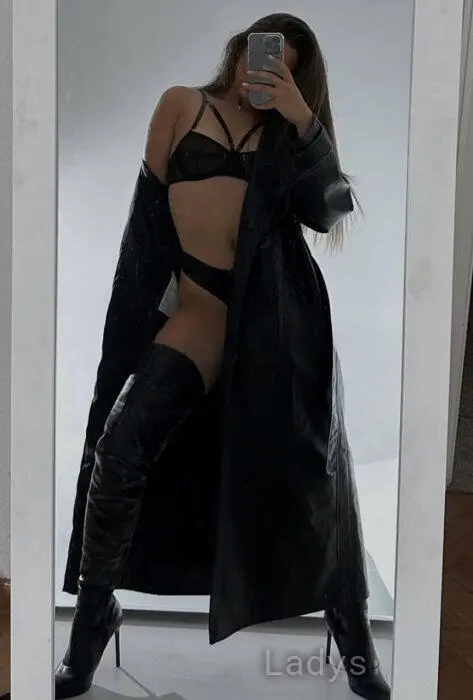 Angelina (25) – Call Girl & Independent Escort Service in Wrocław - Gallery Photo 2