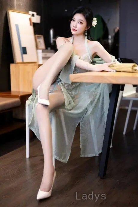 Monika (22) – Call Girl & Independent Escort Service in Xiangtan - Gallery Photo 8