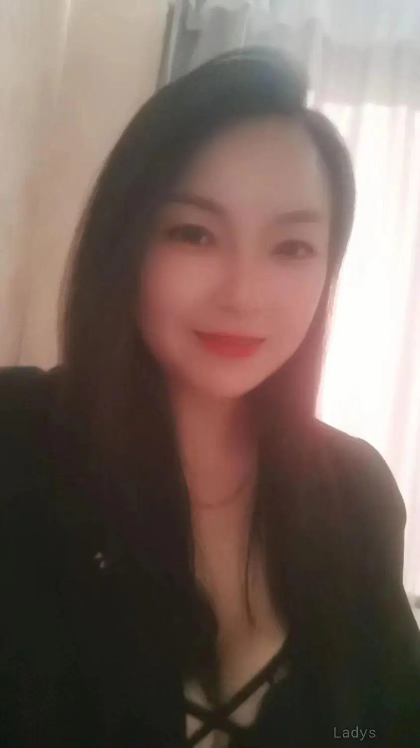 Lily (29) – Call Girl & Independent Escort Service in Xinxiang - Gallery Photo 5
