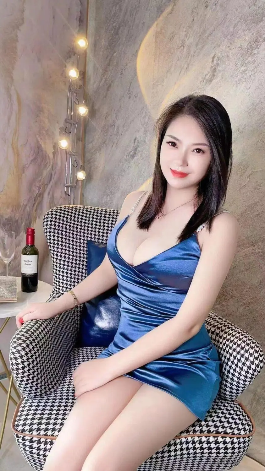 Lily (29) – Call Girl & Independent Escort Service in Xinxiang - Gallery Photo 3