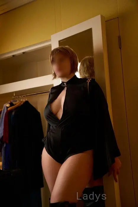 Cora Leigh (35) – Call Girl & Independent Escort Service in York - Gallery Photo 3