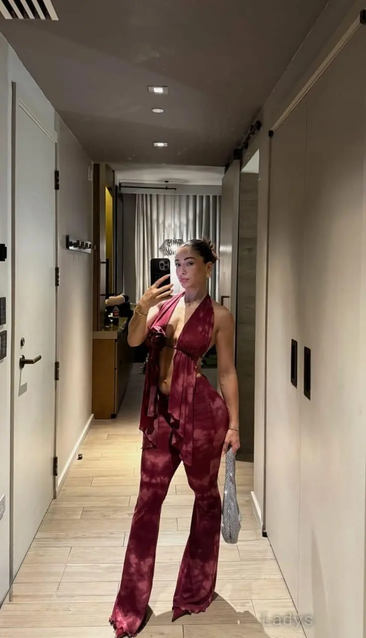 Lucy Bronze (28) – Call Girl & Independent Escort Service in Yorkshire - Gallery Photo 4