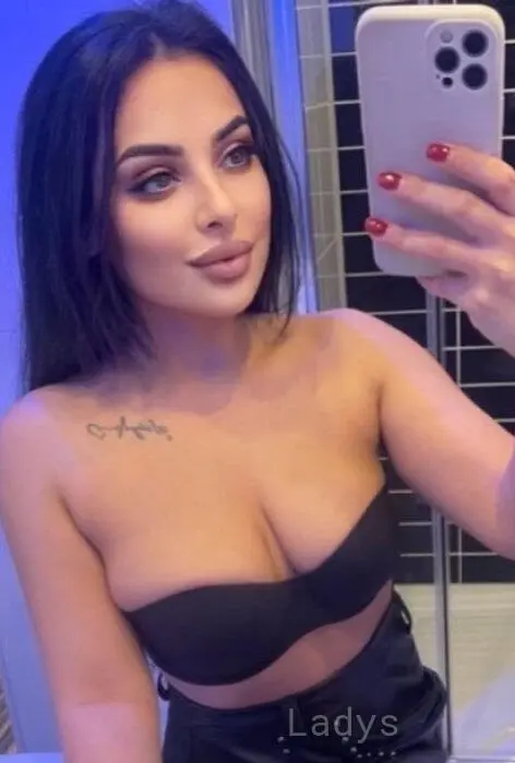 Amira (25) – Call Girl & Independent Escort Service in Zadar - Gallery Photo 5