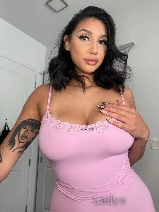 Malonne (28) – Call Girl & Independent Escort Service in Zagreb - Gallery Photo 3