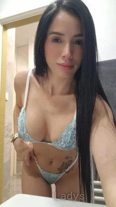 Vanna (26) – Call Girl & Independent Escort Service in Zagreb - Gallery Photo 2