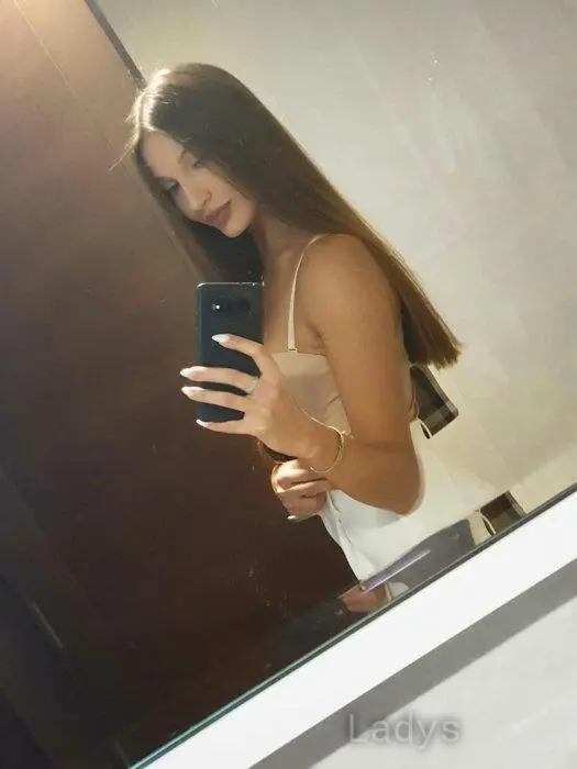 Sandra (26) – Call Girl & Independent Escort Service in Zagreb - Gallery Photo 3