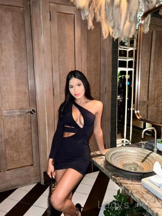 Heydy (27) – Call Girl & Independent Escort Service in Zermatt - Gallery Photo 4